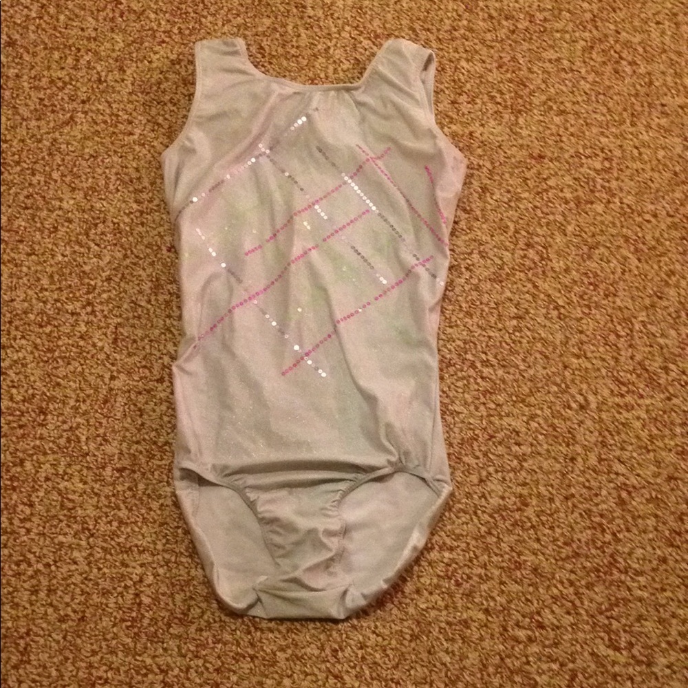 Girls gymnastics leotard!!